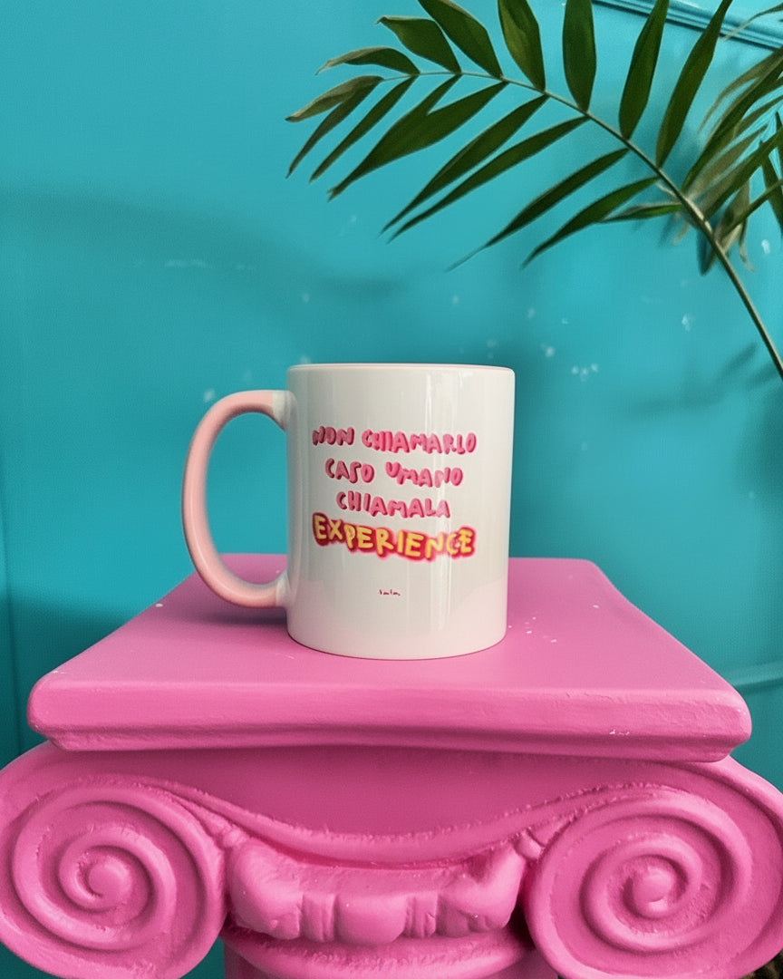 Mug "Non chiamarlo caso umano"
